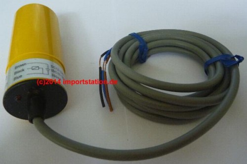 Kapazitiver Näherungsschalter Sensor 10-30VDC PNP D34mm L94mm